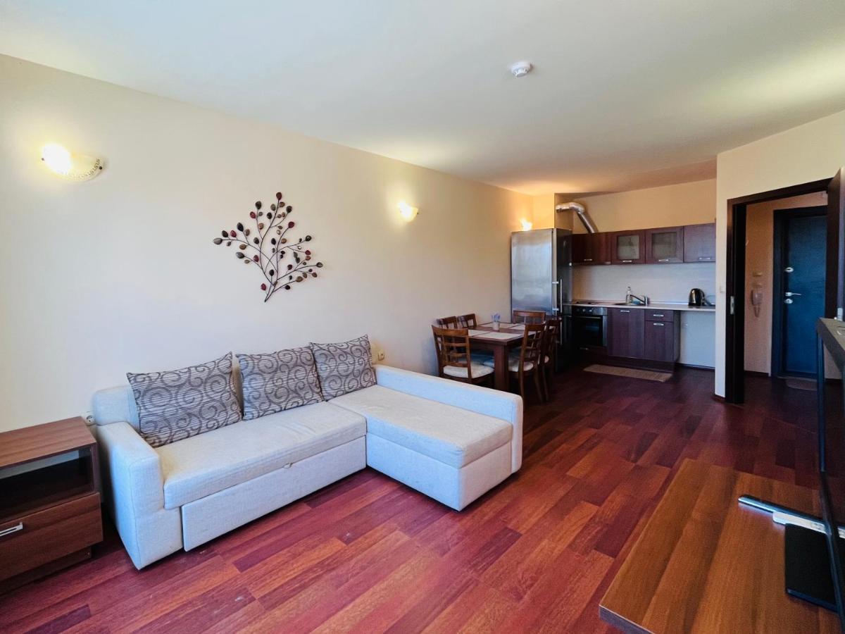 Sea View Rental Front Beach Golden Sands Luaran gambar